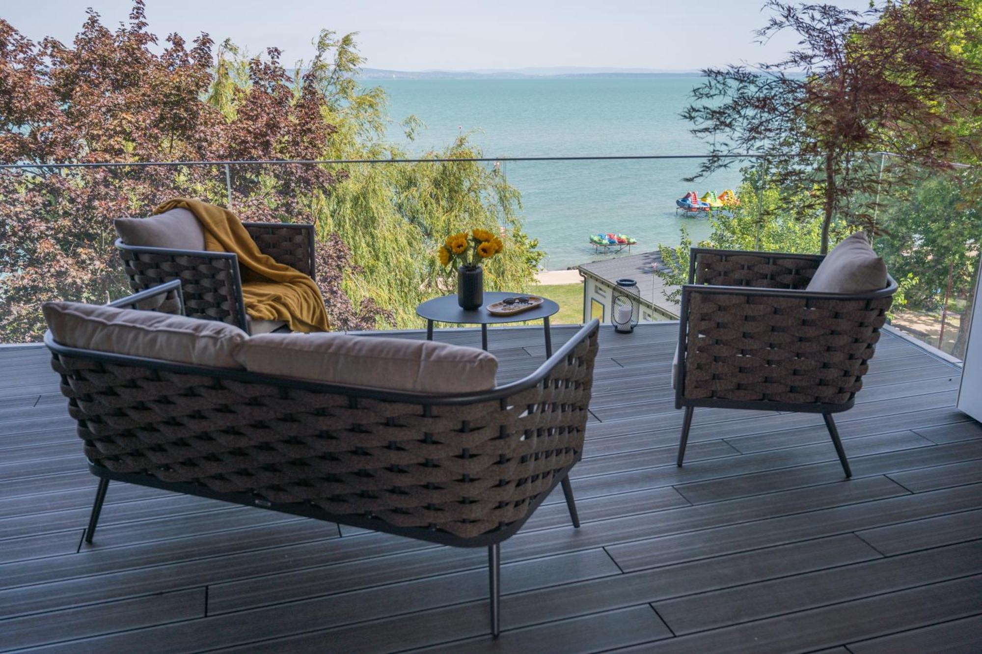 Bj81 Suite Hotel Siófok Extérieur photo