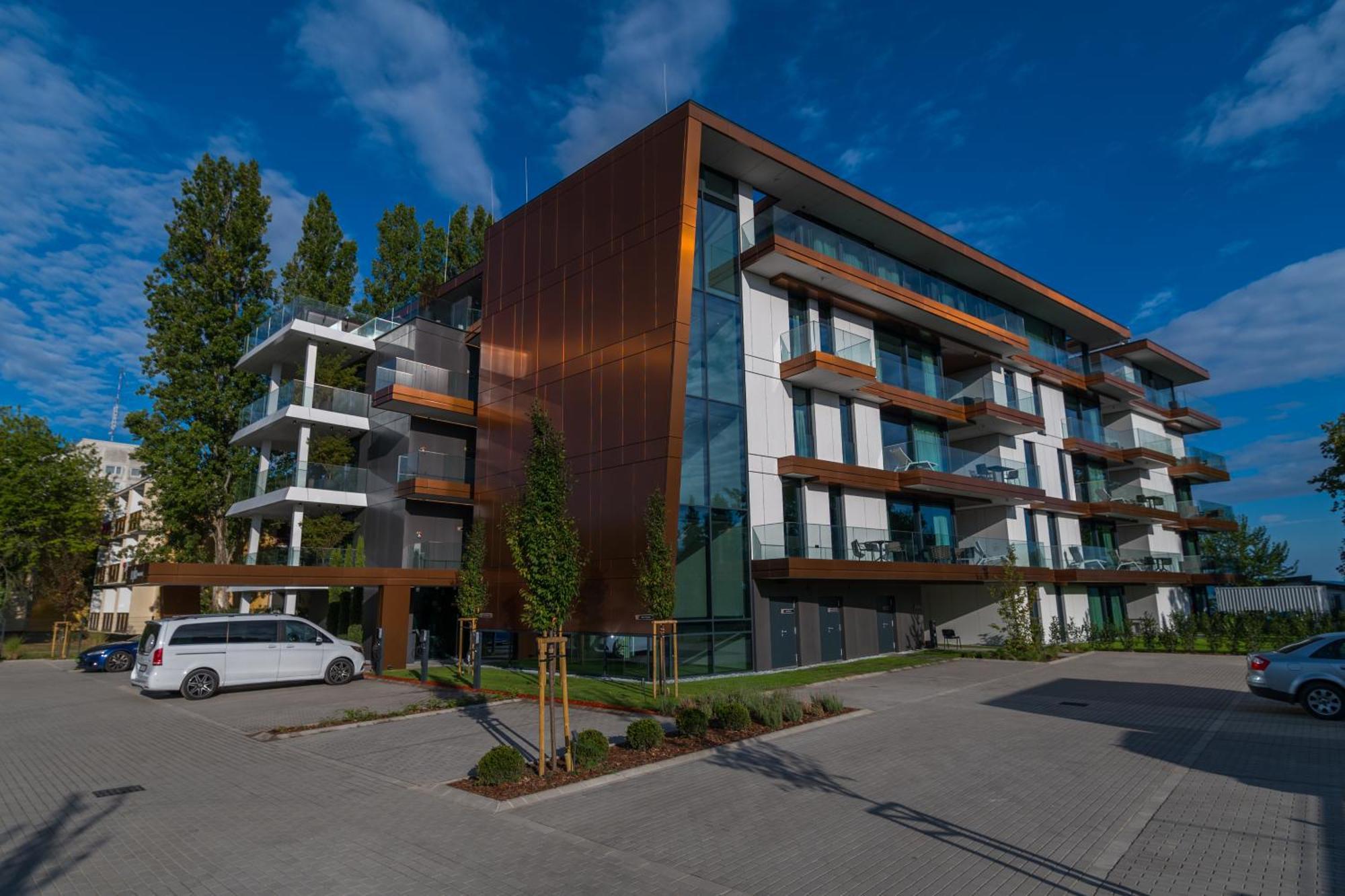 Bj81 Suite Hotel Siófok Extérieur photo